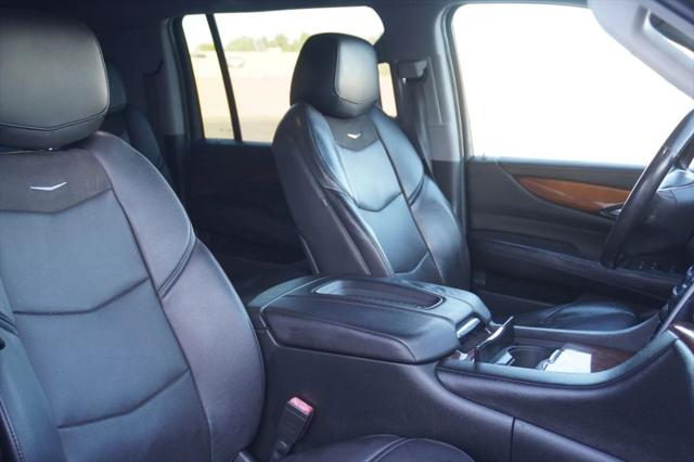 2018 Cadillac Escalade ESV Luxury