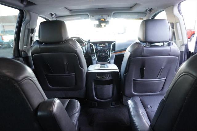 2018 Cadillac Escalade ESV Luxury