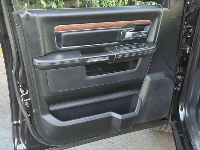 2017 Ram 1500 Laramie Crew Cab 4x4 5'7" Box