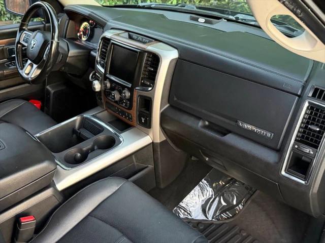 2017 Ram 1500 Laramie Crew Cab 4x4 5'7" Box