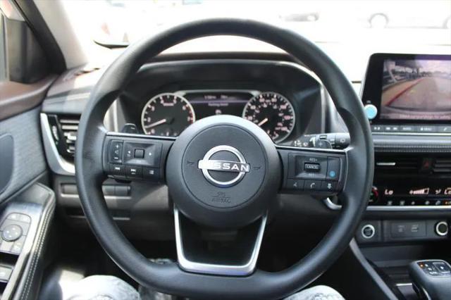 2022 Nissan Rogue SV FWD