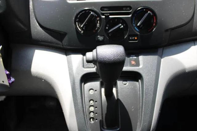 2019 Nissan NV200 S