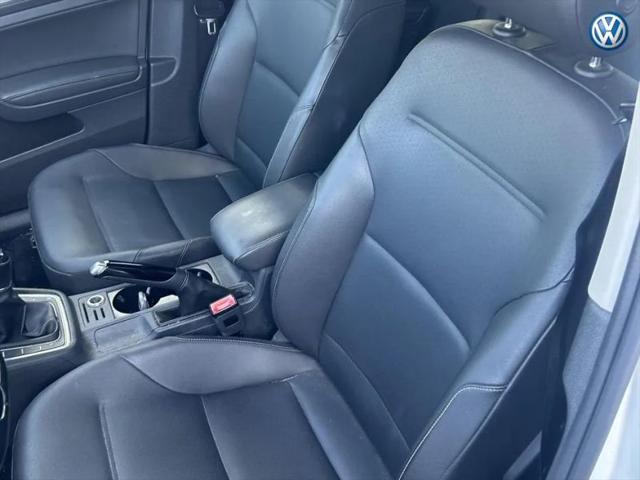2015 Volkswagen Golf TDI S 4-Door