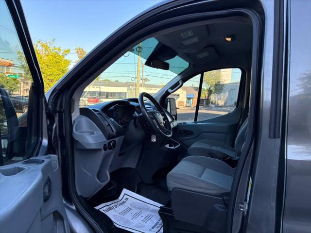 2016 Ford Transit w/60/40 Side Door w/RWB