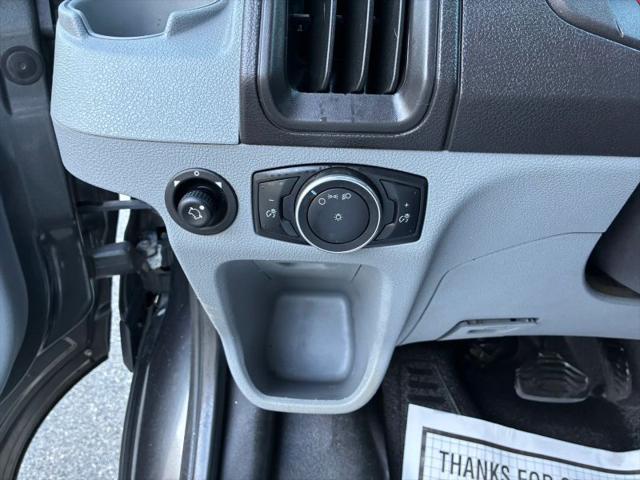 2016 Ford Transit w/60/40 Side Door w/RWB