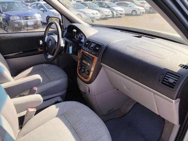 2005 Saturn Relay FWD