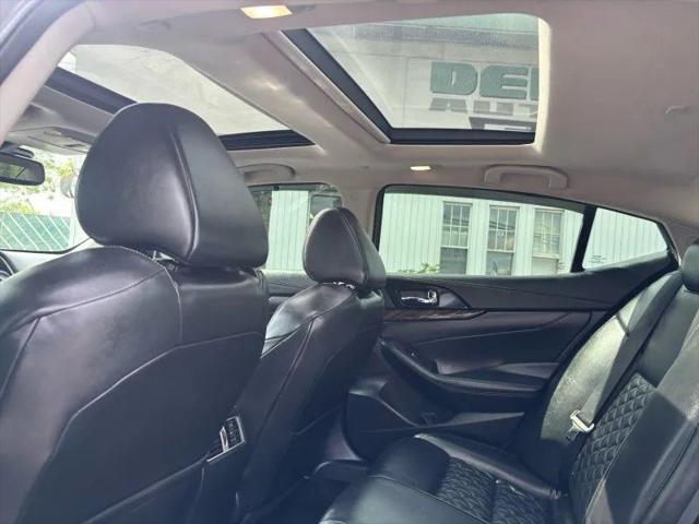 2017 Nissan Maxima 3.5 Platinum
