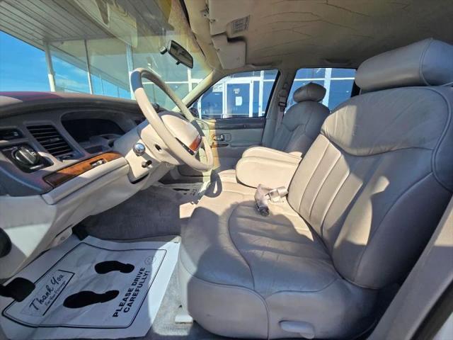 1996 Lincoln Town Car Executive
