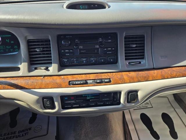 1996 Lincoln Town Car Executive