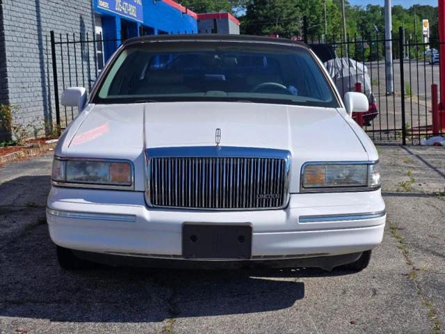 1996 Lincoln Town Car Executive