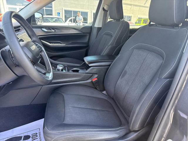 2023 Jeep Grand Cherokee L Laredo X 4x2