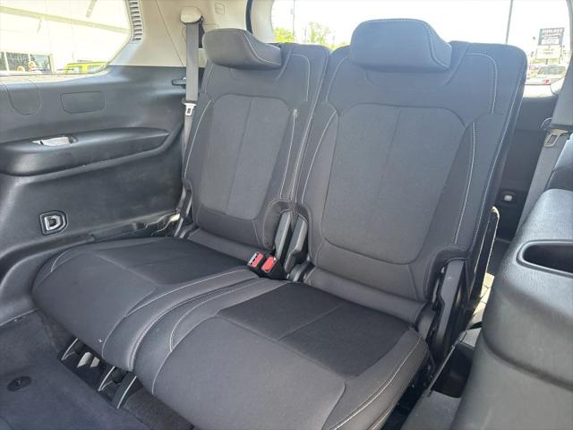 2023 Jeep Grand Cherokee L Laredo X 4x2