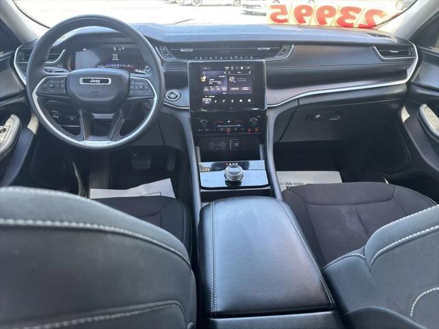 2023 Jeep Grand Cherokee L Laredo X 4x2