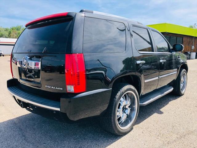 2010 Cadillac Escalade Luxury