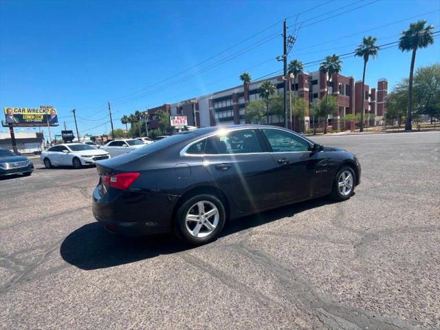 2022 Chevrolet Malibu FWD 1FL