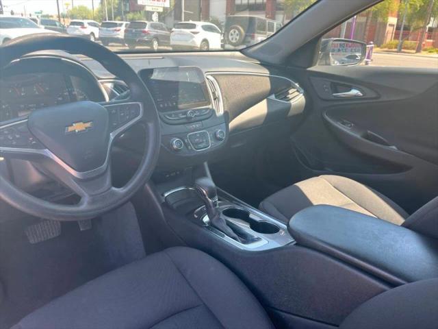 2022 Chevrolet Malibu FWD 1FL
