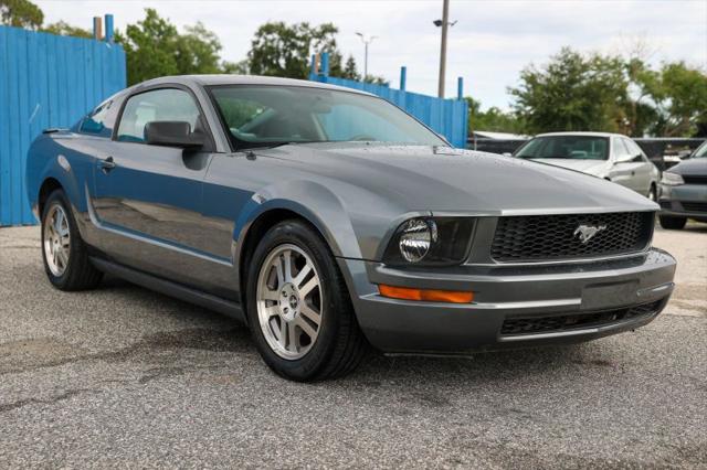 2007 Ford Mustang V6 Deluxe