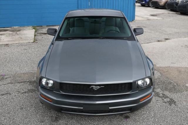 2007 Ford Mustang V6 Deluxe