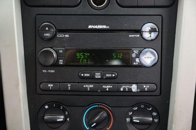 2007 Ford Mustang V6 Deluxe