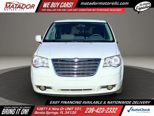 2009 Chrysler Town & Country Touring