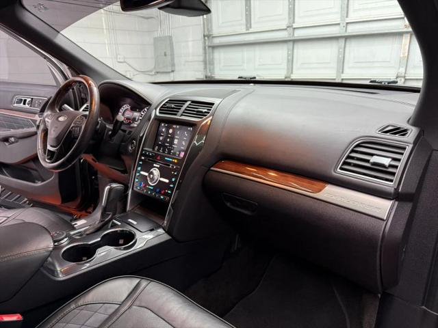 2017 Ford Explorer Platinum