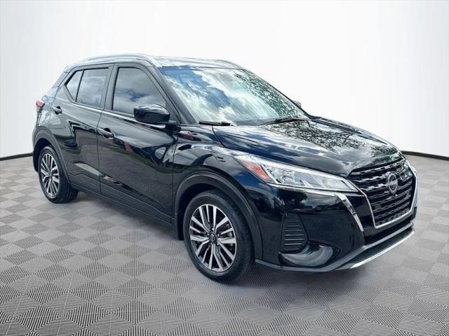 2022 Nissan Kicks SV Xtronic CVT