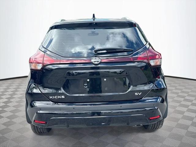 2022 Nissan Kicks SV Xtronic CVT
