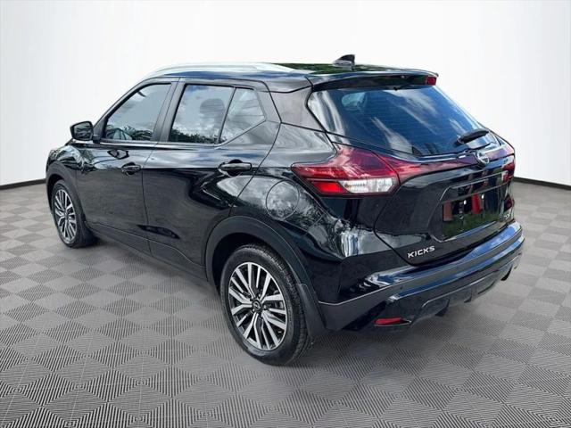 2022 Nissan Kicks SV Xtronic CVT