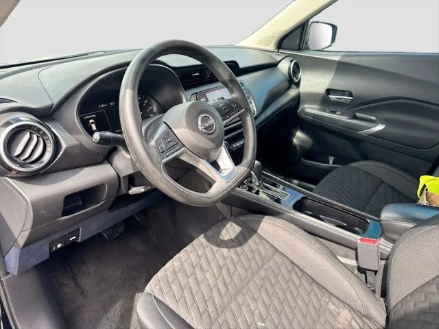 2022 Nissan Kicks SV Xtronic CVT