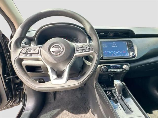 2022 Nissan Kicks SV Xtronic CVT