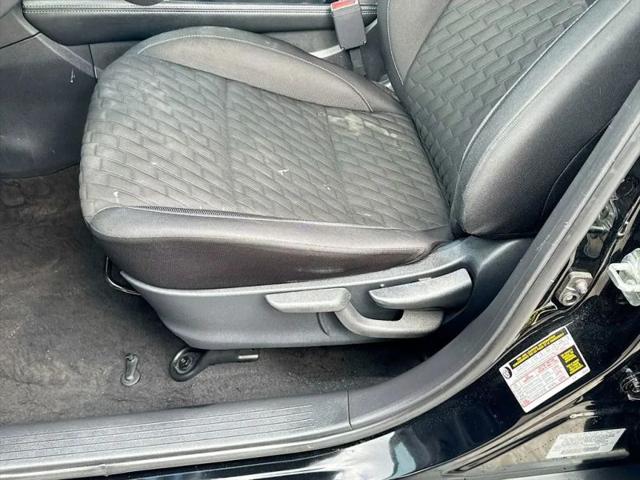 2022 Nissan Kicks SV Xtronic CVT