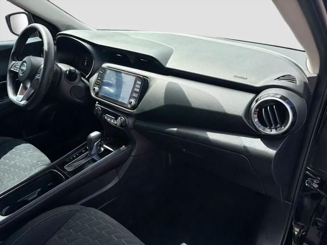 2022 Nissan Kicks SV Xtronic CVT
