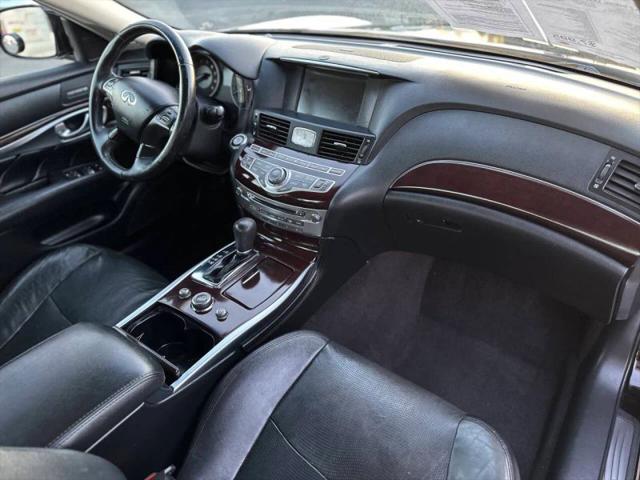 2012 INFINITI M37 M37