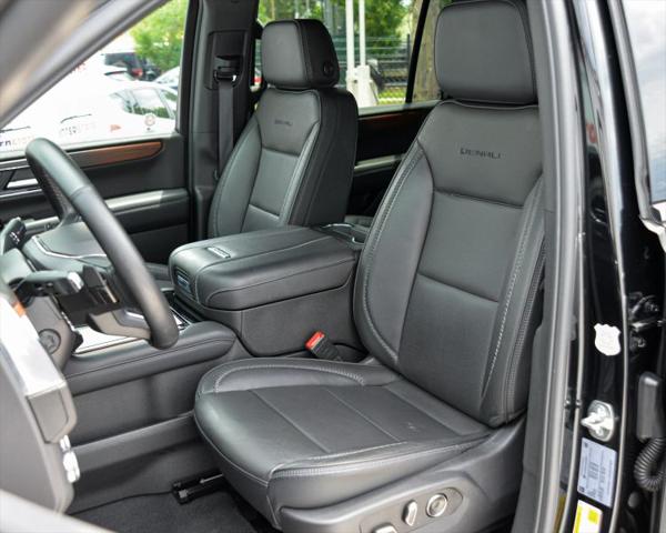 2025 GMC Yukon XL 4WD Denali