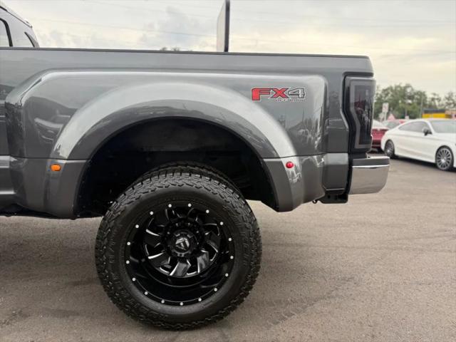 2017 Ford F-350 LARIAT