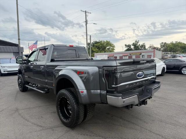 2017 Ford F-350 LARIAT