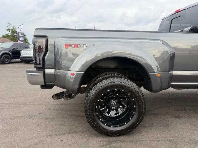 2017 Ford F-350 LARIAT