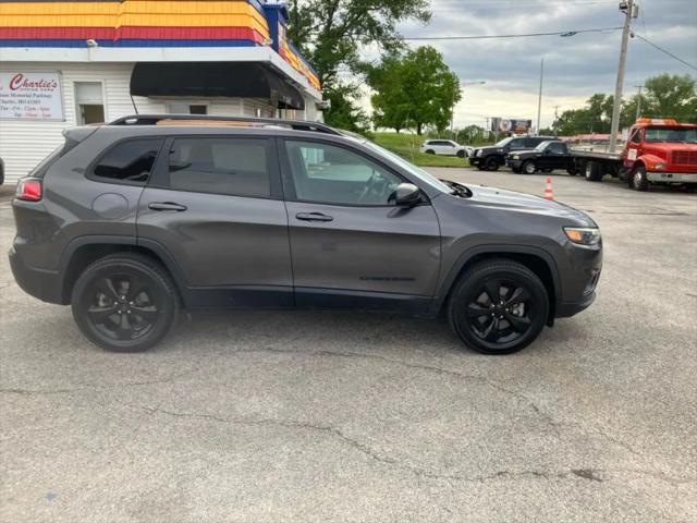 2020 Jeep Cherokee Altitude 4x4 for sale in Saint Charles, MO