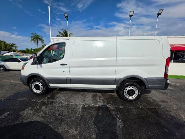 2017 Ford Transit w/Sliding Side Door w/RWB