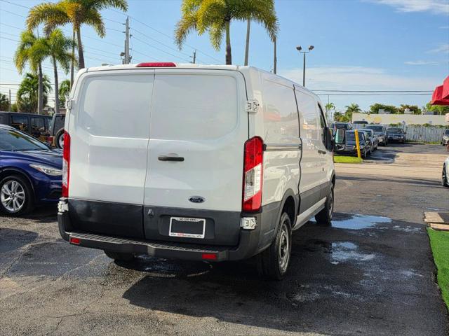 2017 Ford Transit w/Sliding Side Door w/RWB