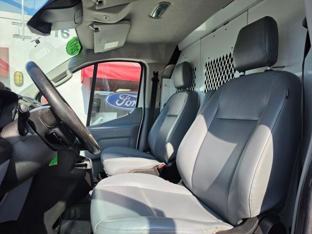 2017 Ford Transit w/Sliding Side Door w/RWB