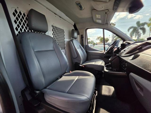 2017 Ford Transit w/Sliding Side Door w/RWB