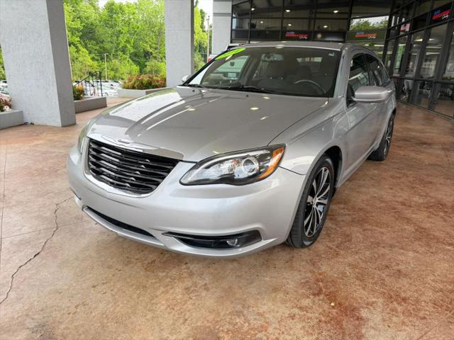2014 Chrysler 200 Touring