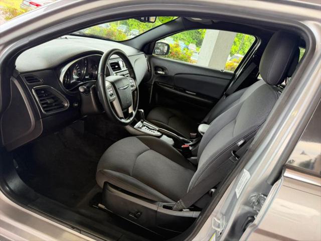 2014 Chrysler 200 Touring