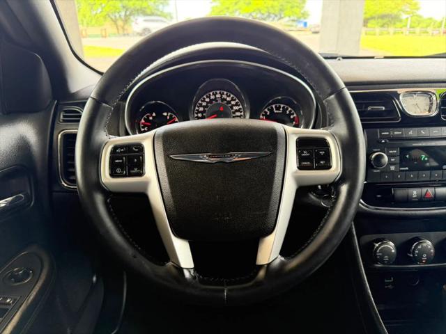 2014 Chrysler 200 Touring