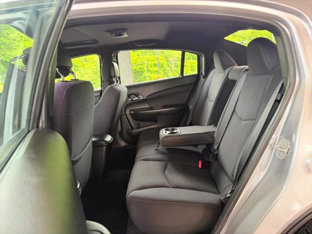 2014 Chrysler 200 Touring