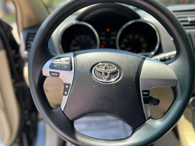 2013 Toyota Highlander Base Plus V6