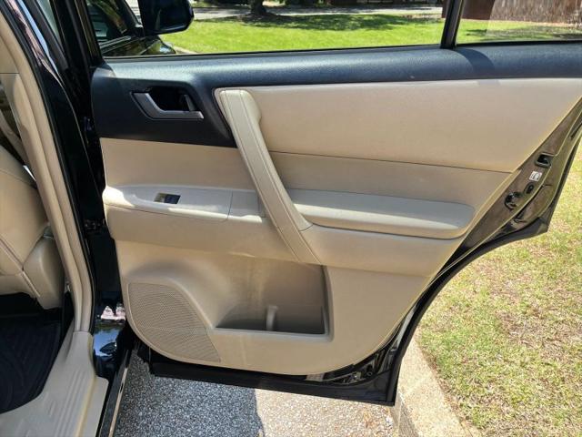2013 Toyota Highlander Base Plus V6