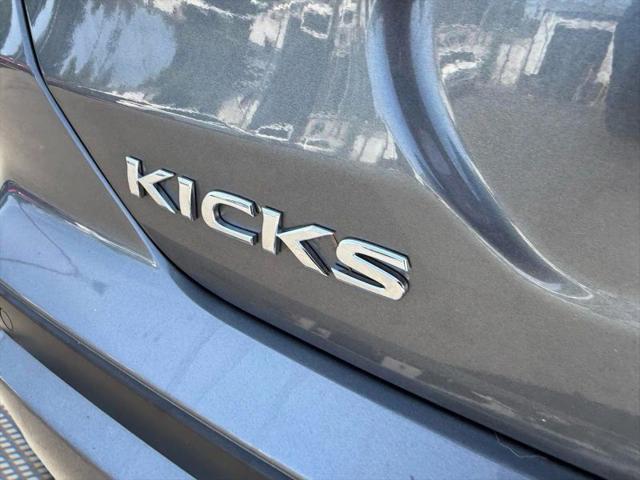 2023 Nissan Kicks S Xtronic CVT