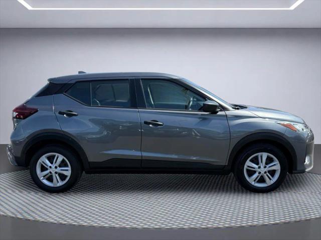 2023 Nissan Kicks S Xtronic CVT